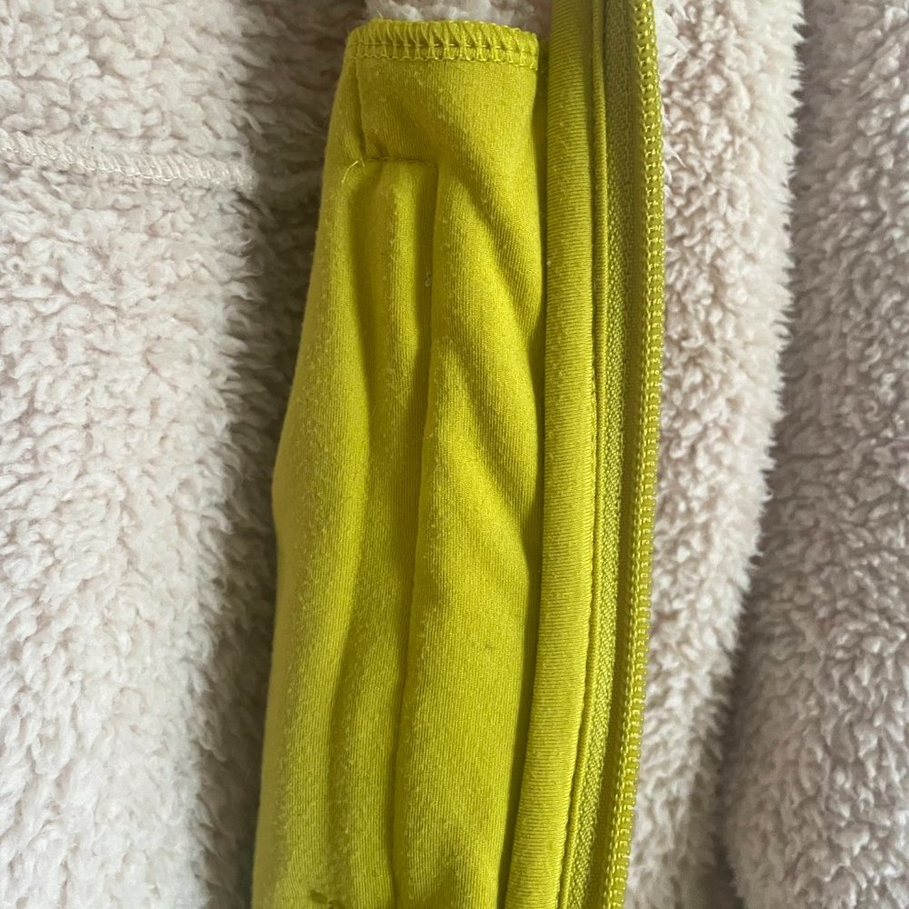 Girlfriend Collective Cream Full-Zip Fleece - Picture 8 of 8